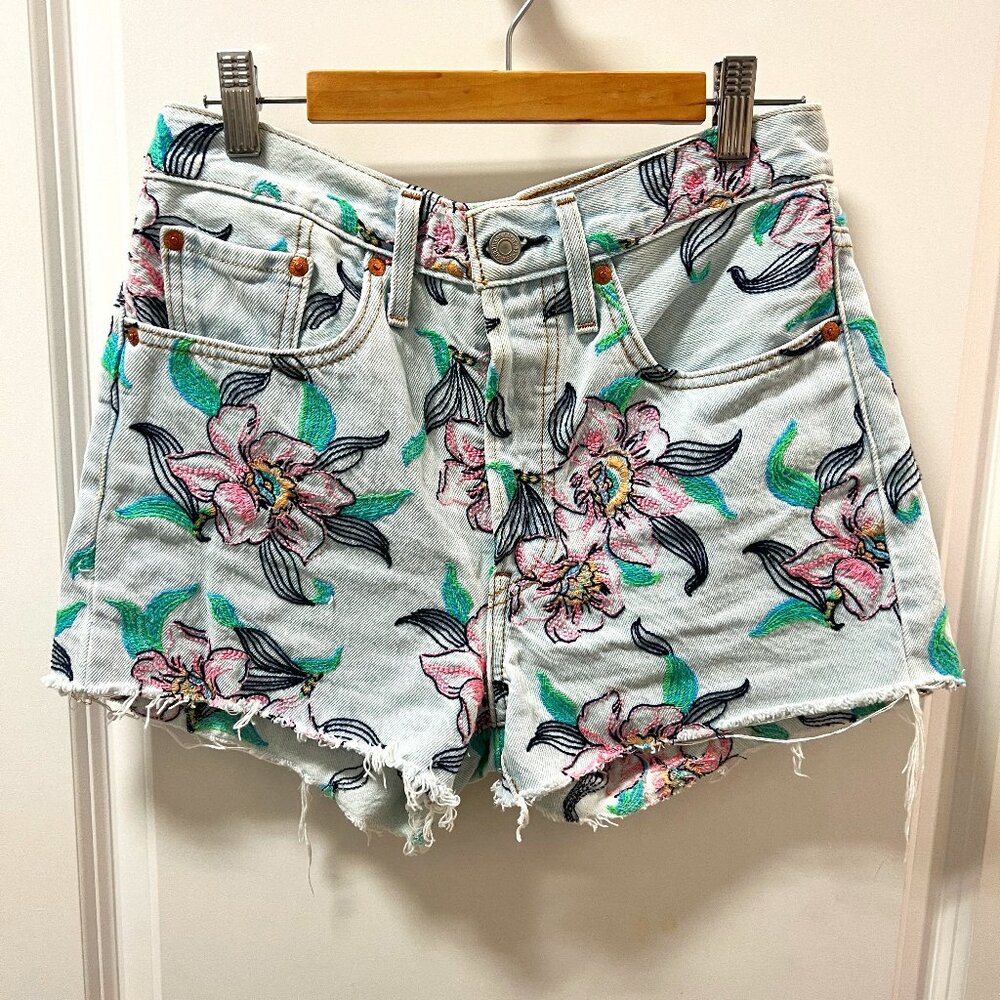 Levi's 501® HIGH RISE FLORAL SHORTS W 26"